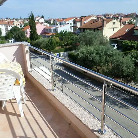 Kamelija Apartment *